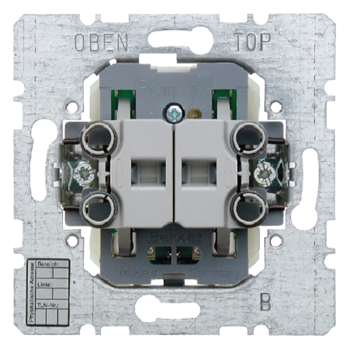 Кнопка 2-клавишная Hager с шинним контроллером, 21-32В, KNX (75142000)