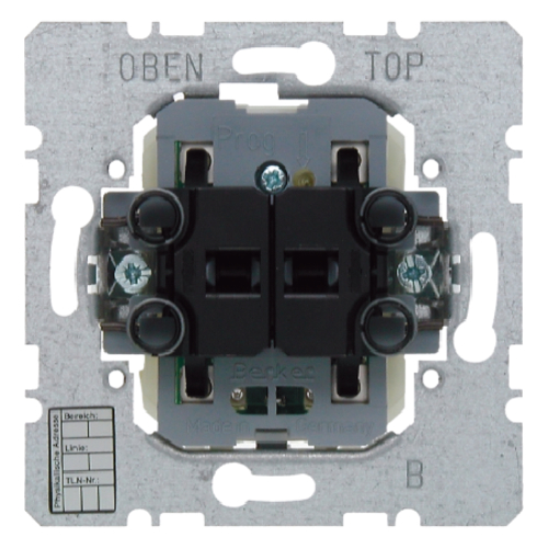 Кнопка 2-клавишная Hager с шинним контроллером, групповая, 21-32В, KNX (75142100)