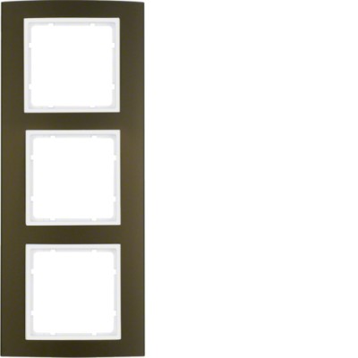 Рамка Berker 3Х КОРИЧНЕВАЯя/підлога.білизна B. 3 (10133021)