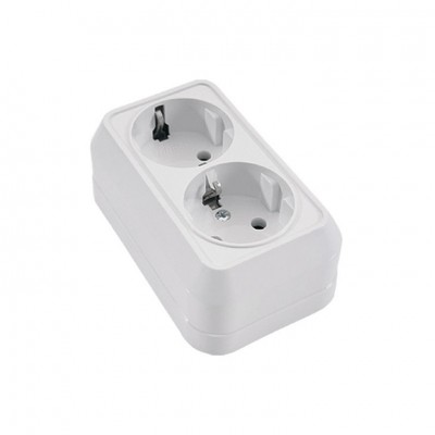 45182 Розетка двойная с заземлением наружный/белая Makel