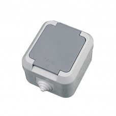 18104 Розетка с заземлением и крышкой IP44 СЕРАЯ Makel