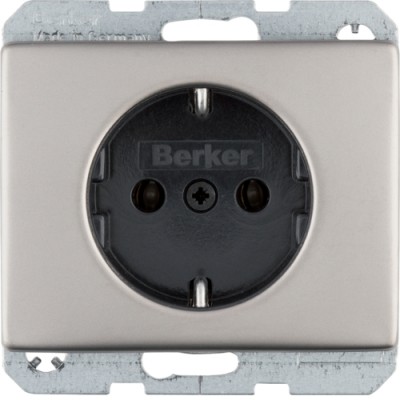 Розетка Berker с з/к, нержавеющая сталь, 16А/250В ARSYS (47140004)