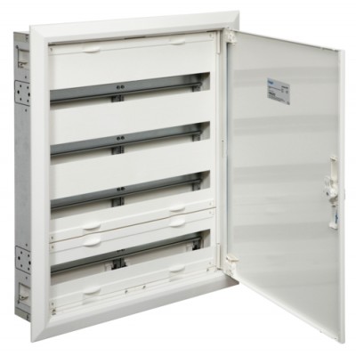 Щит Hager Univers IP30/I 770x550x110мм 104мод. (FW42UM2)